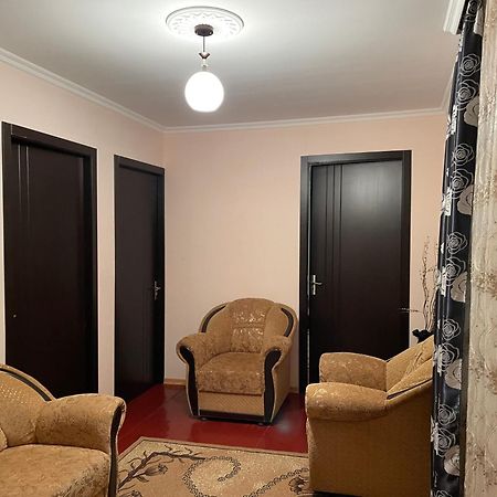 Guesthouse "Megi" Mestia Kültér fotó