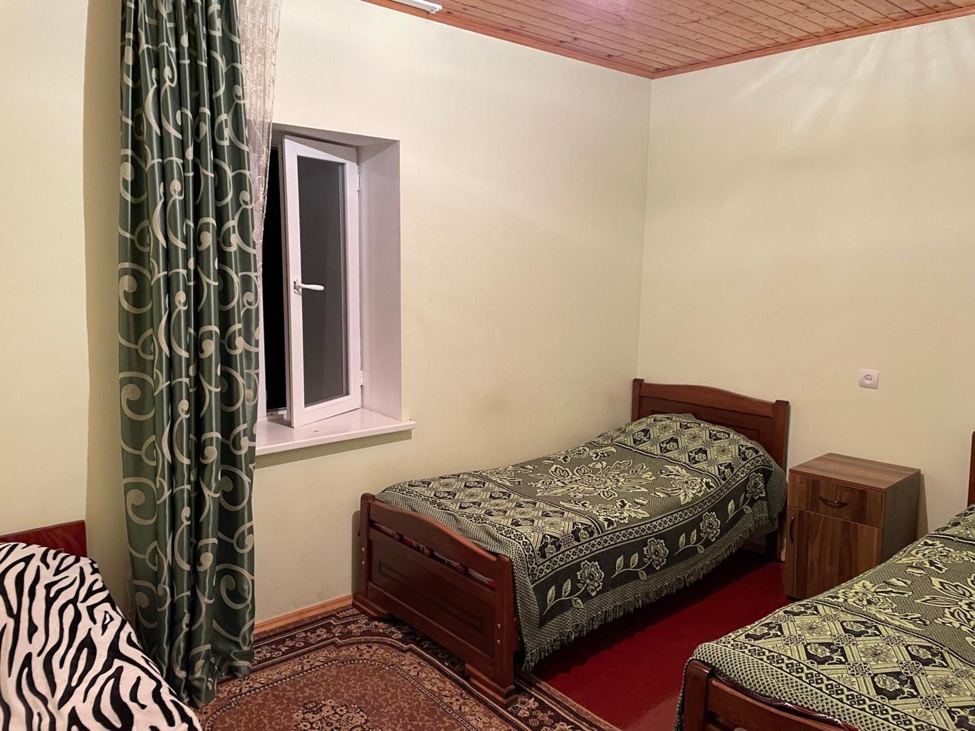 Guesthouse "Megi" Mestia Kültér fotó