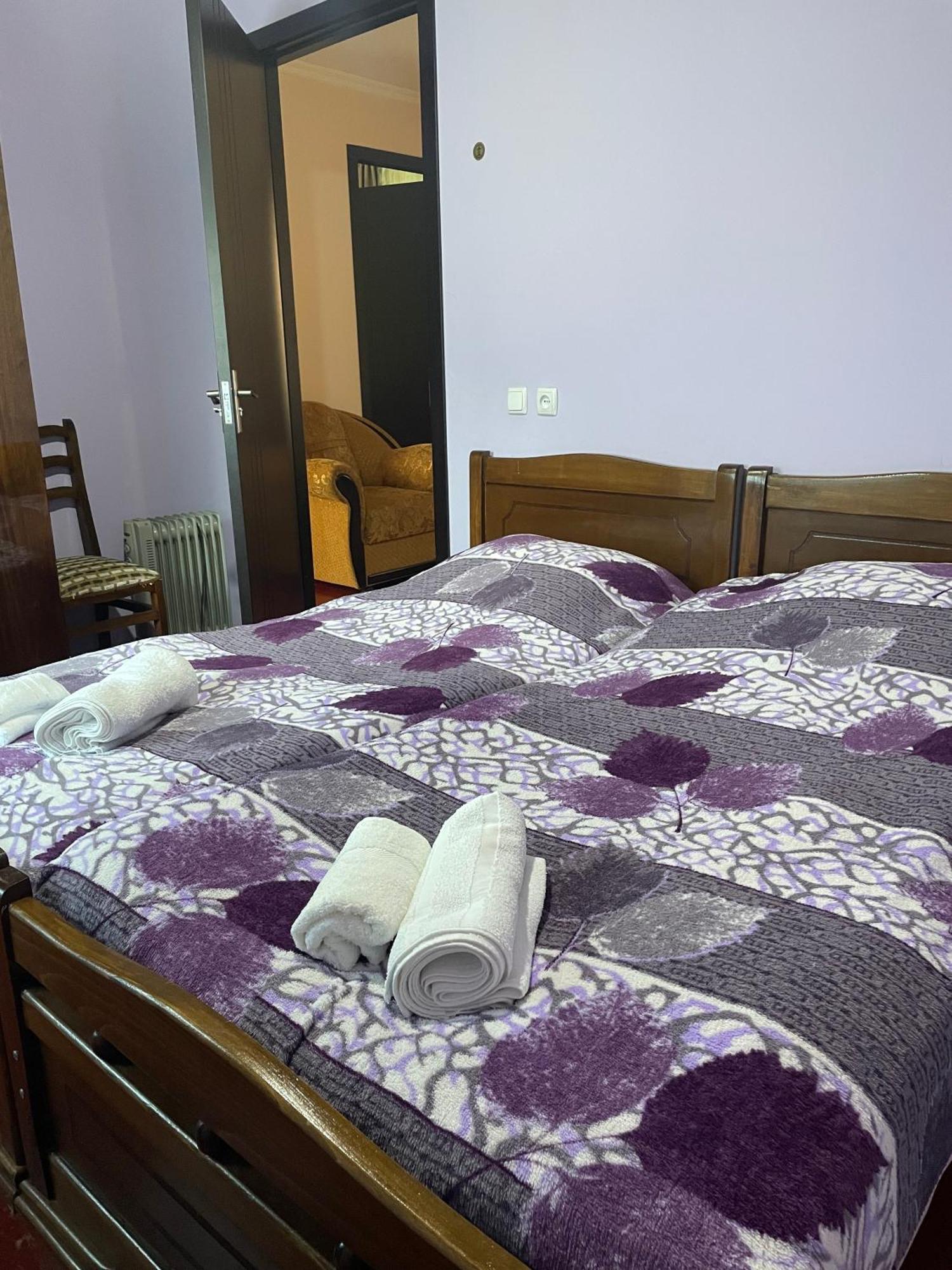 Guesthouse "Megi" Mestia Kültér fotó