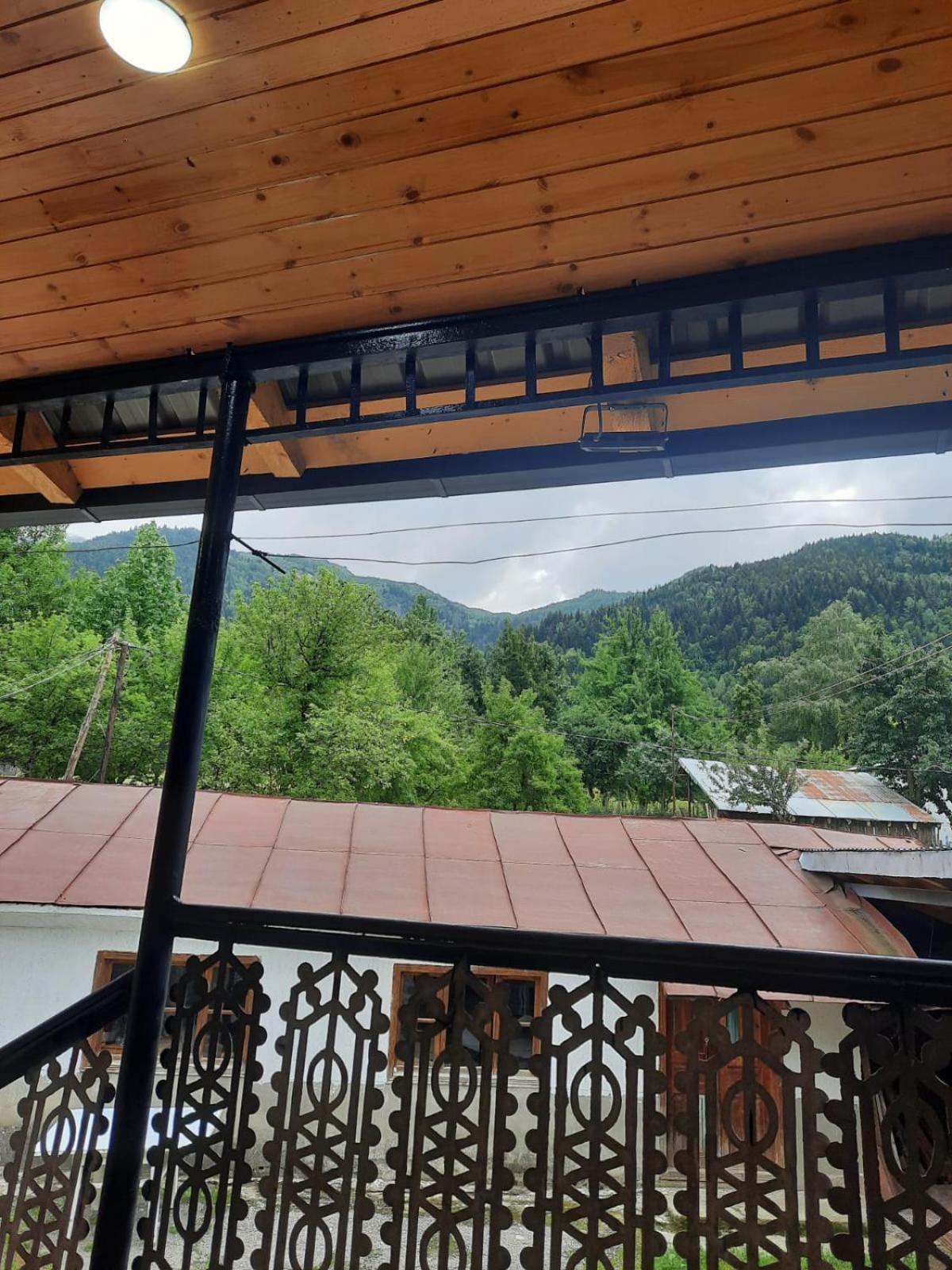 Guesthouse "Megi" Mestia Kültér fotó